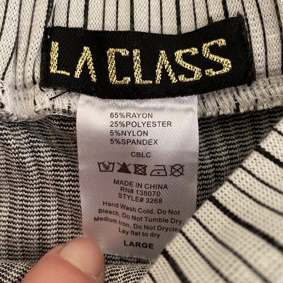 SUPER Soft La Class Stripped Medium Waist Shorts Size Large - Picture 3 of 6